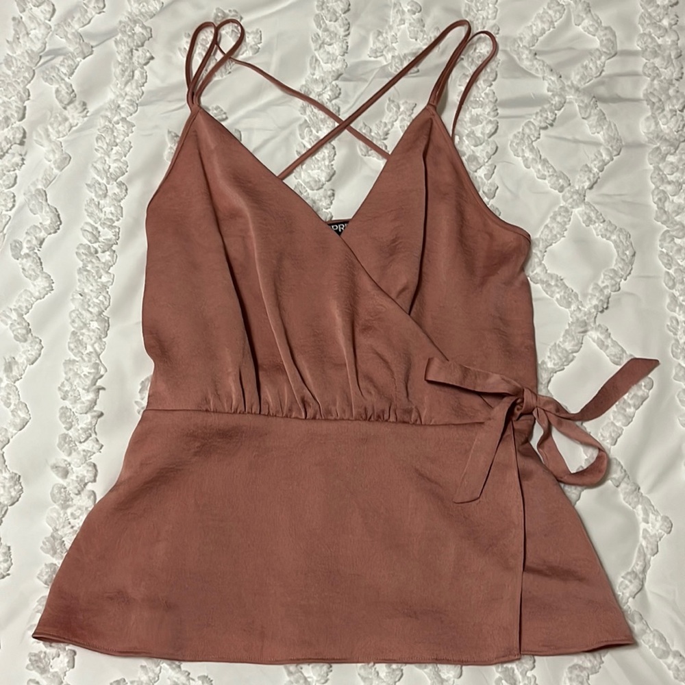 Express Spaghetti strap top in a beautiful pink shade size M.